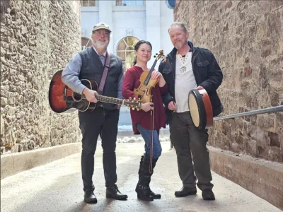 The Knockabouts to play Saturday in Crystal Falls